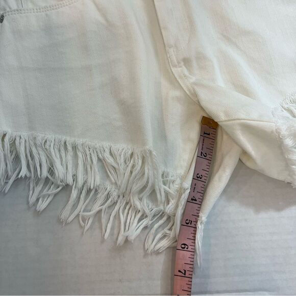 NWOT Blanknyc Hi Rise Frayed Cut Off Jean Shorts | Size 29 - Picture 8 of 8